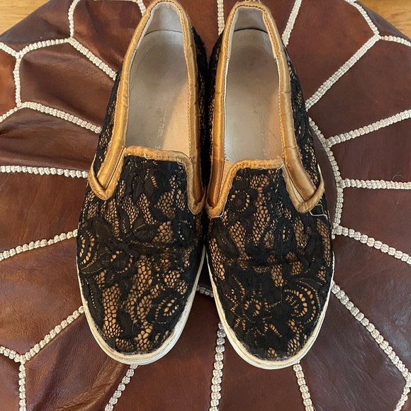 Black & Gold lace loafers - Picture 2 of 4